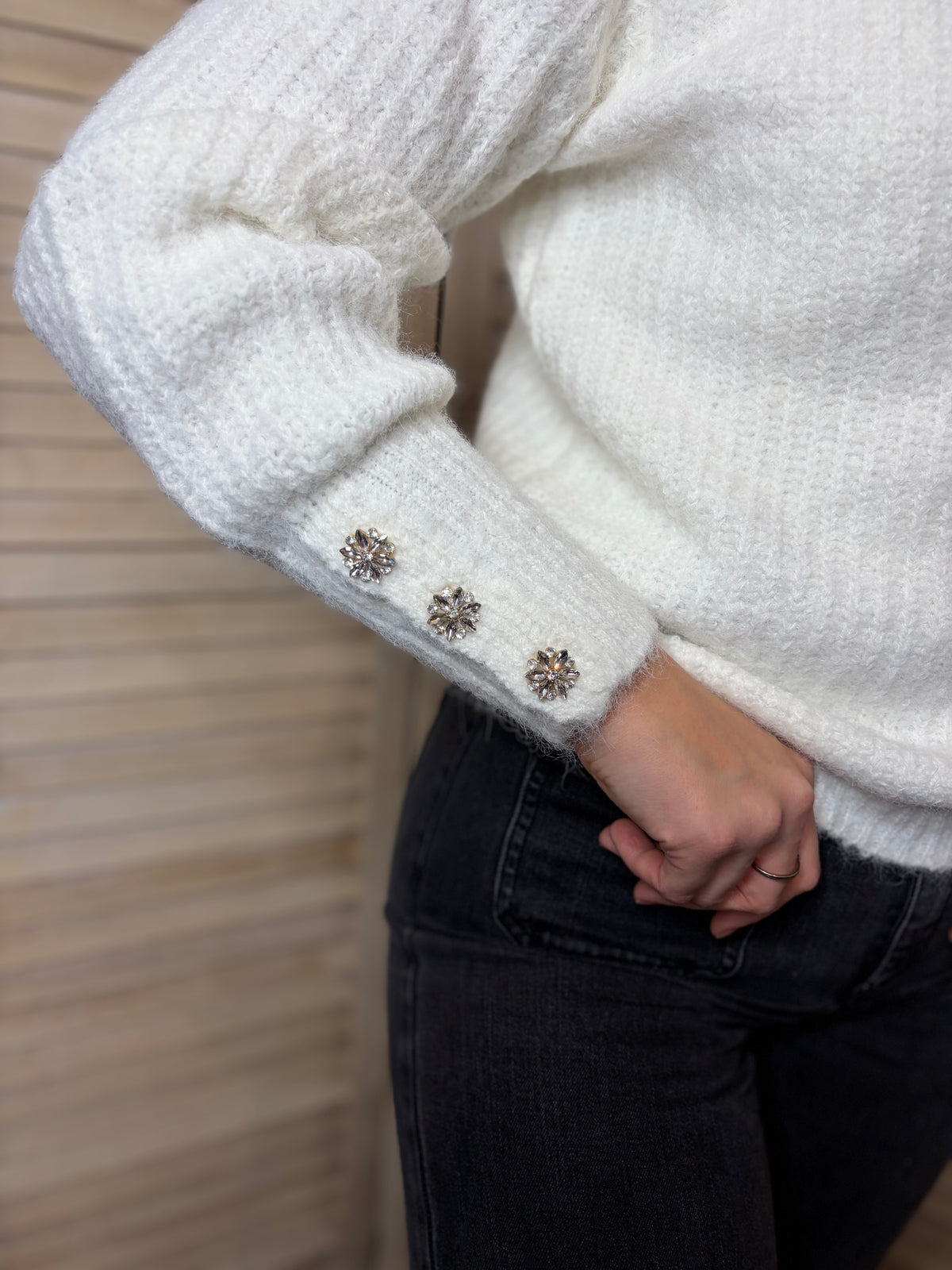 🤍White Sweater