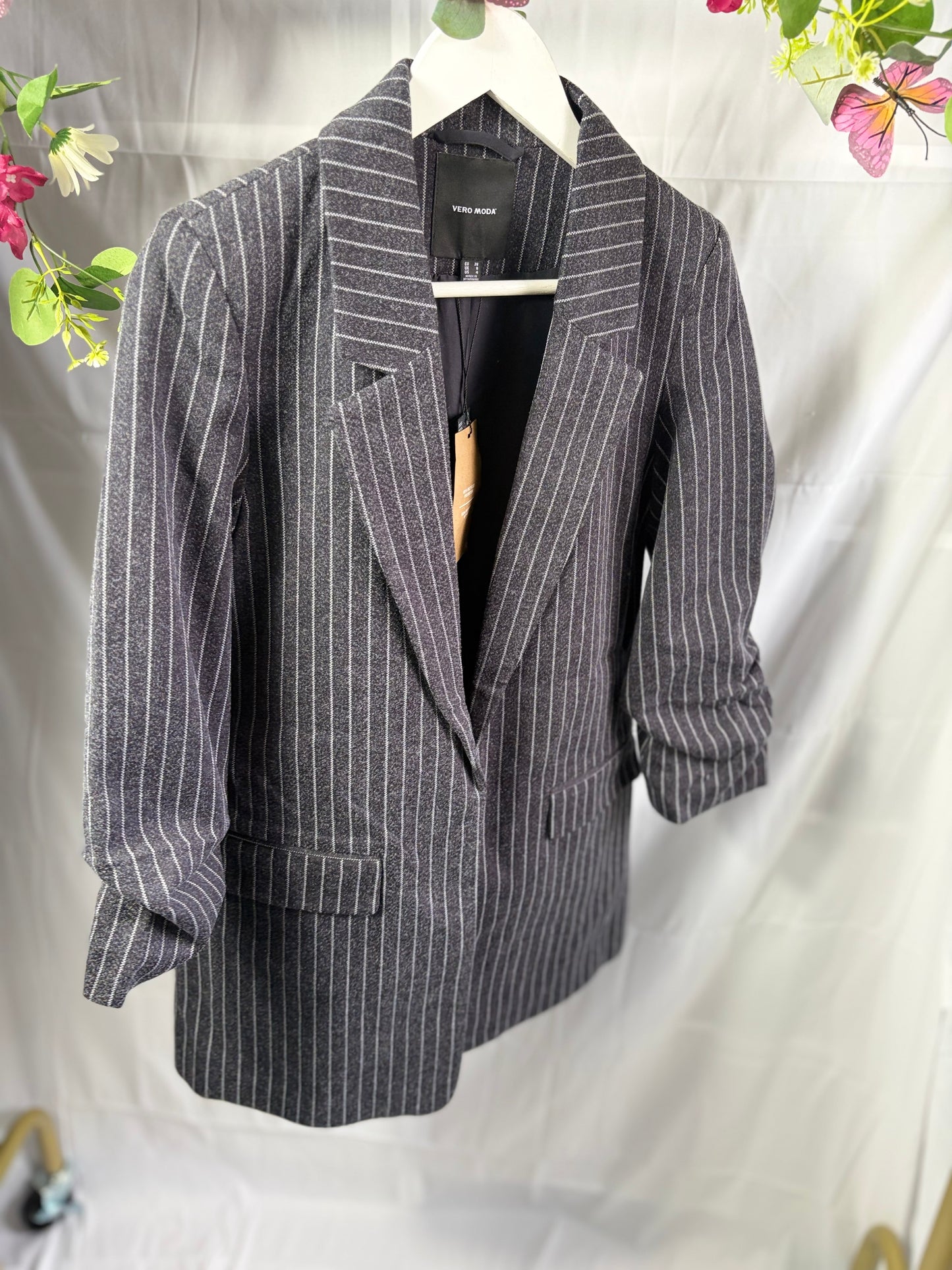 🤍Trendy Donkergrijze Blazer - Vero Moda