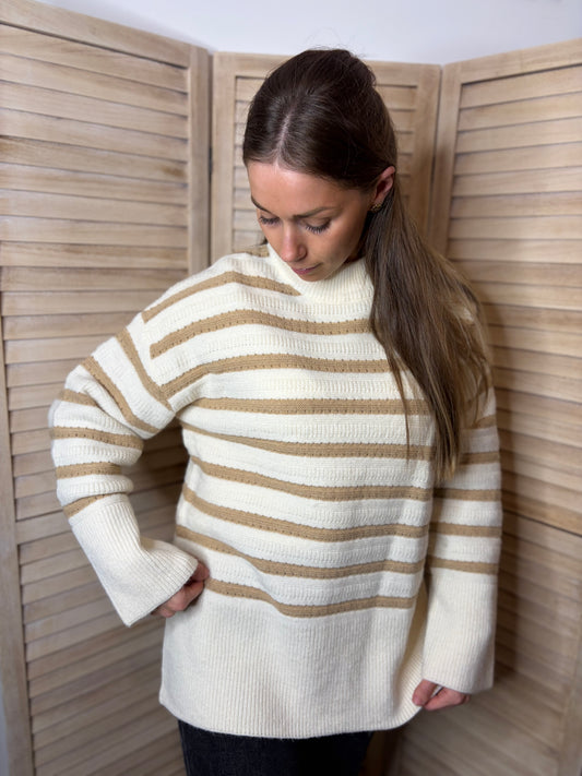🤍Cosy Sweater With Brown Stripes
