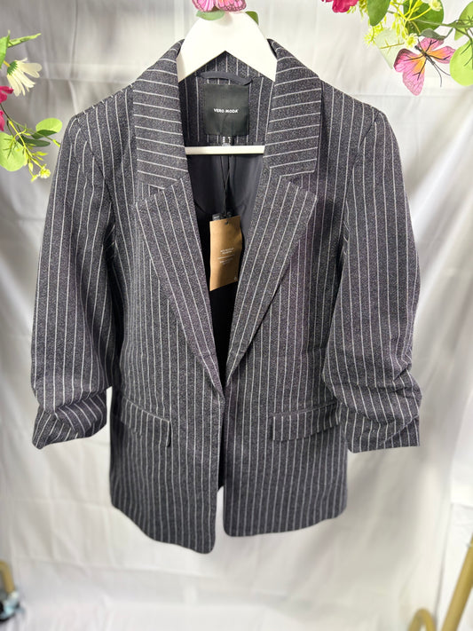 🤍Trendy Donkergrijze Blazer - Vero Moda