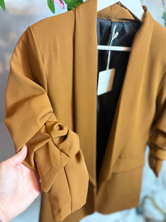 🤍Camel Blazer - Atelier De Mila