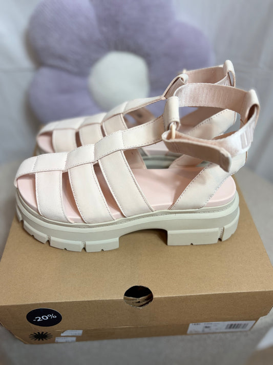🤍Pink Platform - UGG